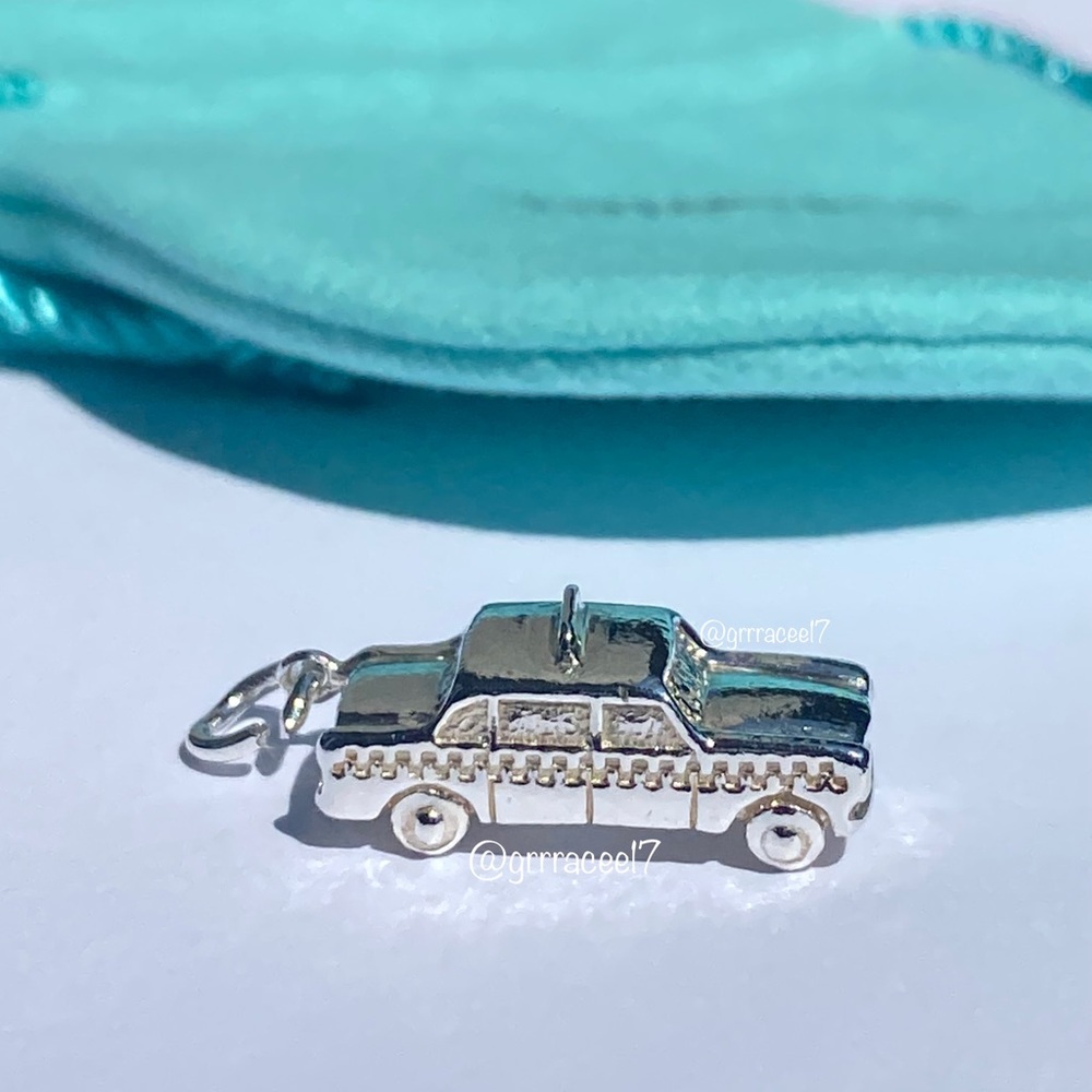 AUTH RARE vintage Tiffany & Co. taxi cab charm/pendant🚕 - Picture 4 of 17